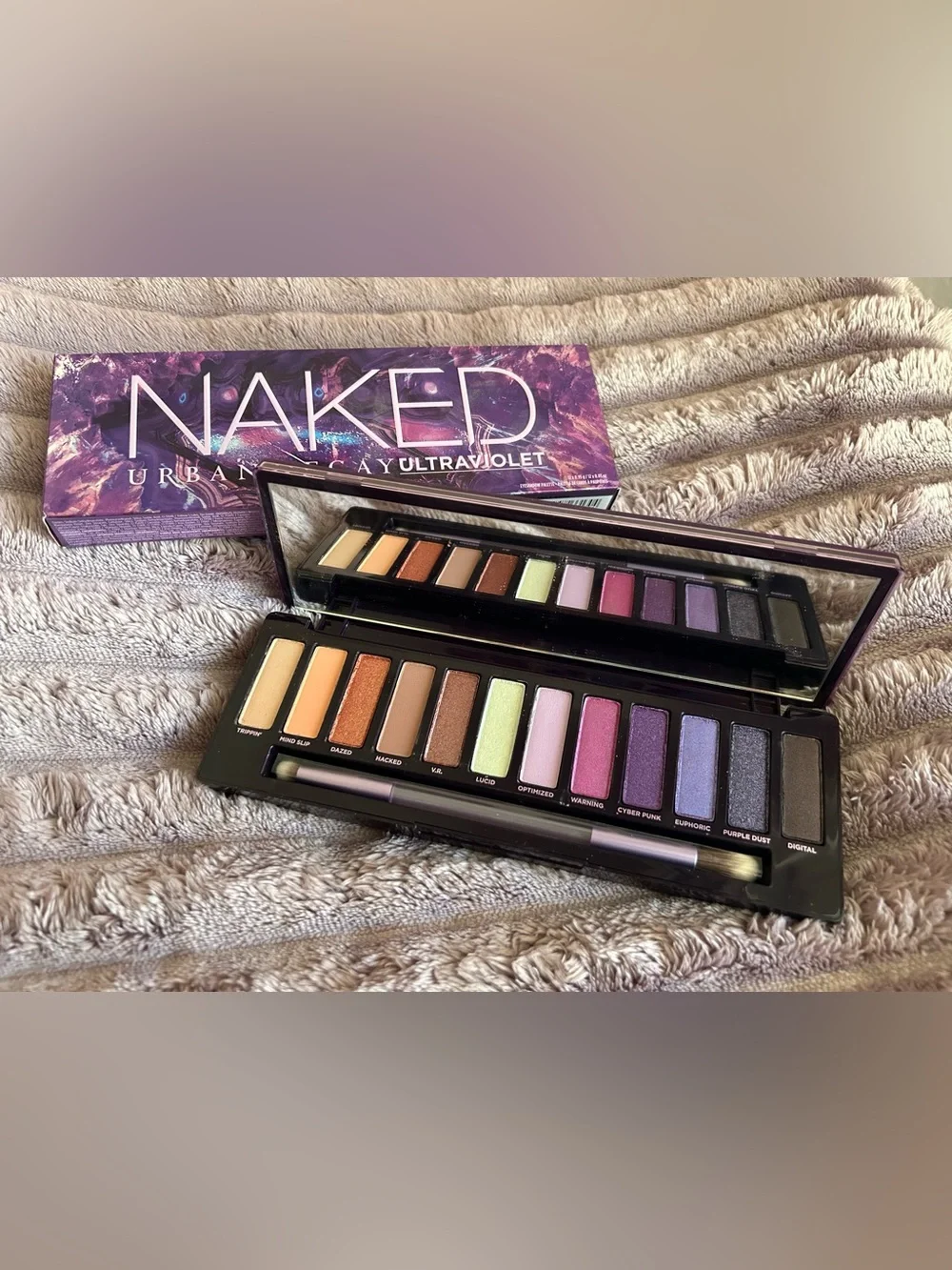 NIB Urban Decay Naked Ultraviolet Eyeshadow Palette